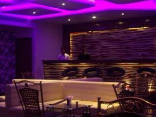 Hotel Maan Residency 아흐메다바드 외부 사진