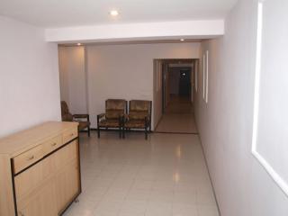 Hotel Maan Residency 아흐메다바드 외부 사진